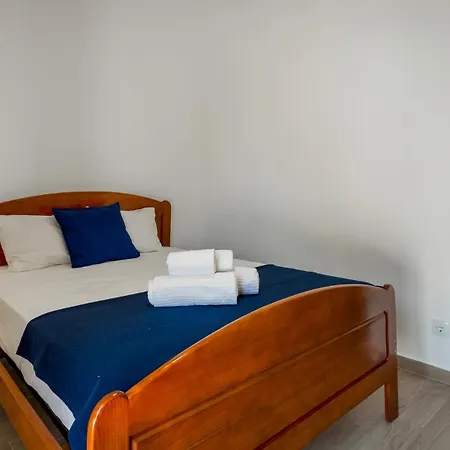 2 Bdr Vilamoura Escape W Balcony By Lovelystay