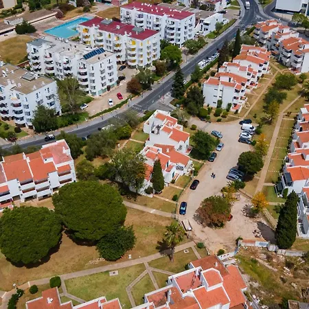 아파트 2 Bdr Vilamoura Escape W Balcony By Lovelystay