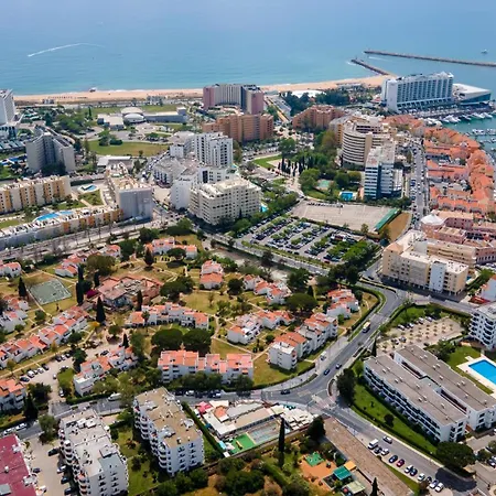 2 Bdr Vilamoura Escape W Balcony By Lovelystay 아파트 쿼테이라