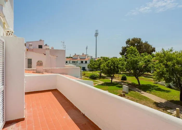 2 Bdr Vilamoura Escape W Balcony By Lovelystay 아파트 쿼테이라